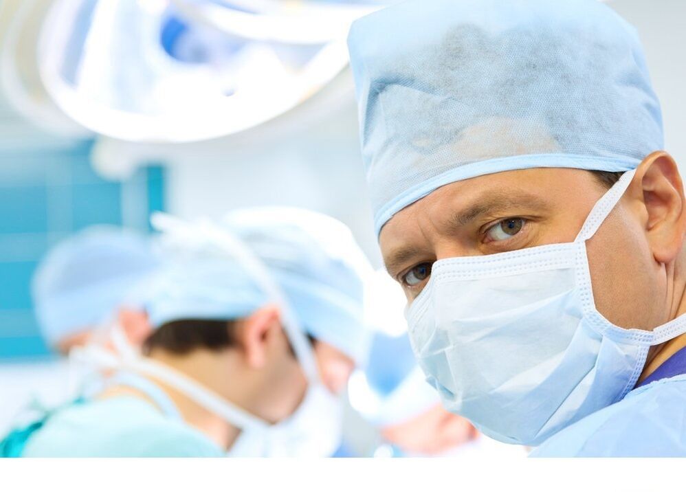 Treatment of arthrosis with a surgical method